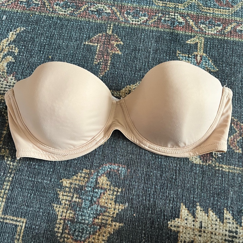 Ellen Tracy Strapless Bra - Cream